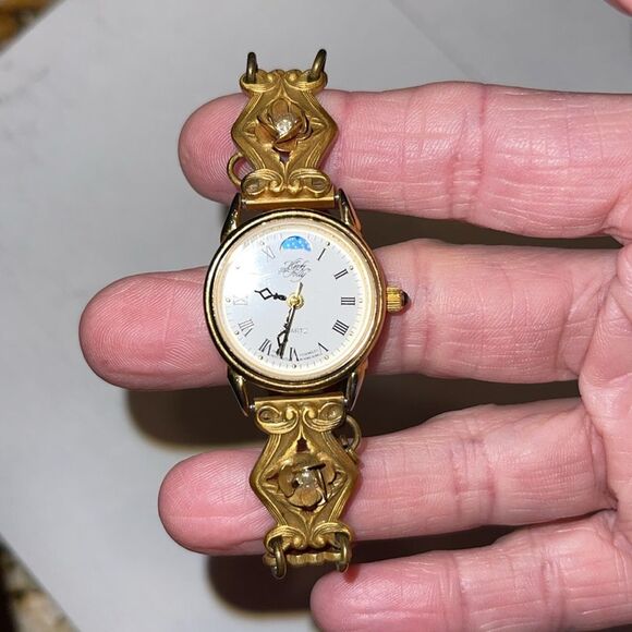 Kirk’s Folly vintage watch - Picture 7 of 7